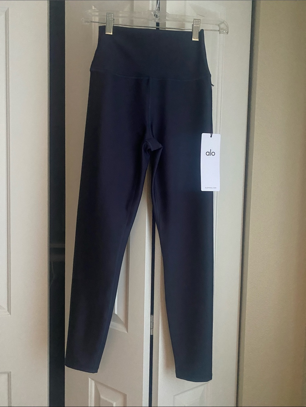 ALO Yoga Airlift Navy High-Rise Leggings 7/8 Length Small NWT